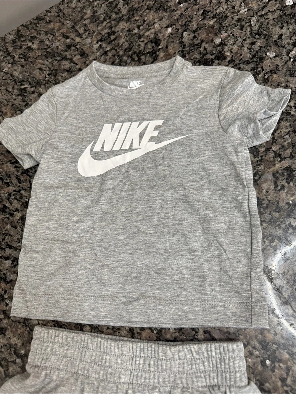 Nike Grey Heather Logo Tee and Shorts Set NWOT 2T - Picture 3 of 7